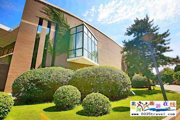 北戴河?xùn)|經(jīng)路賓館