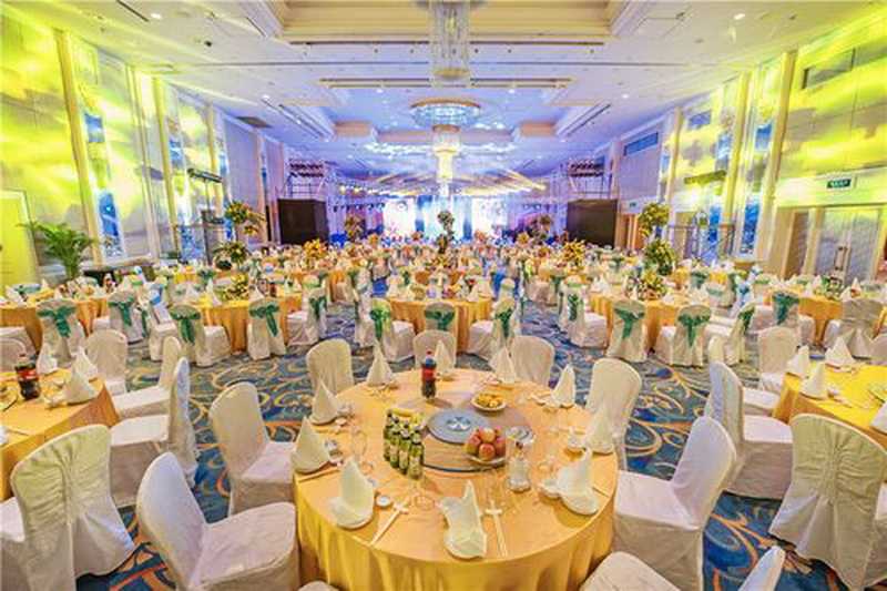 秦皇島禧宴婚禮酒店預(yù)定專線18633570222 15703350808 秦皇島禧宴婚禮酒店預(yù)定專線18633570222 15703350808